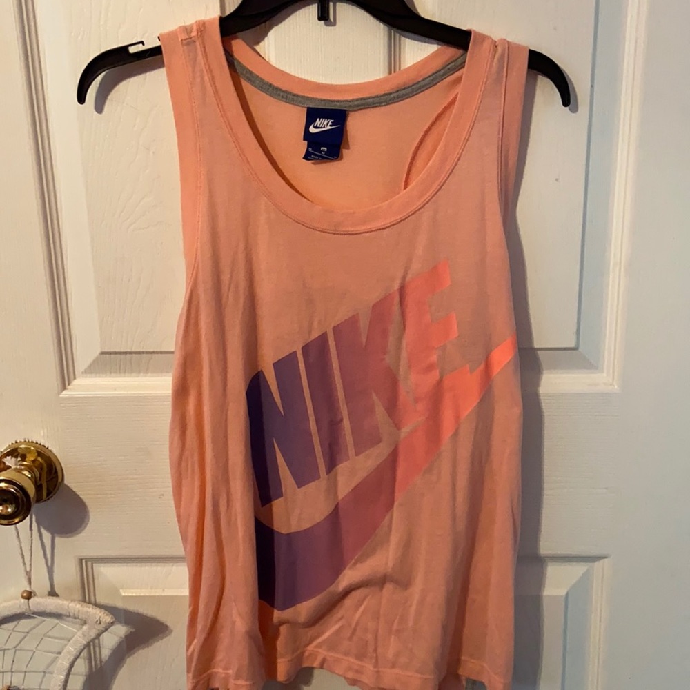 Women’s Athletic Top